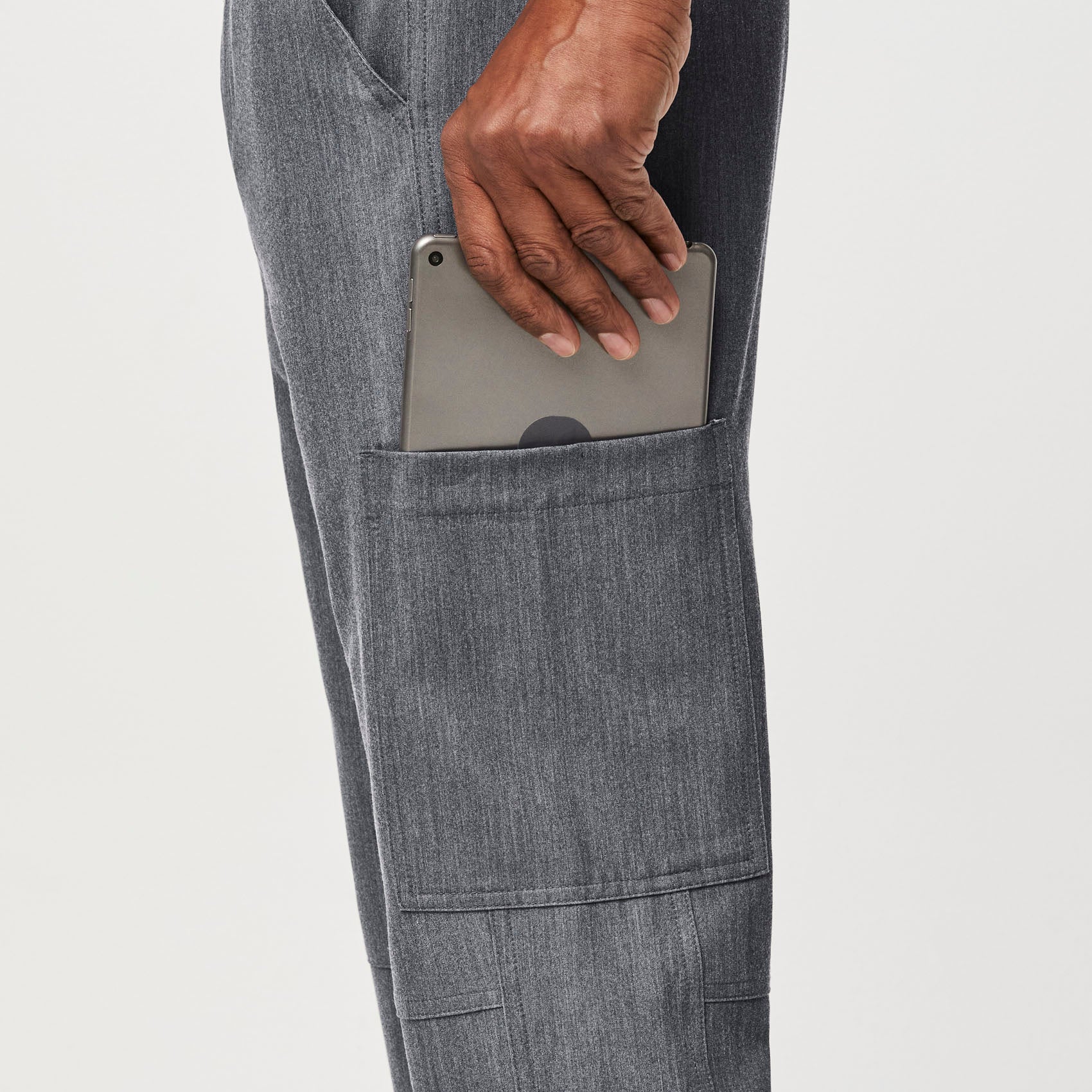 Men's Graphite Axim™ - Short Cargo Scrub Pants - Image 6