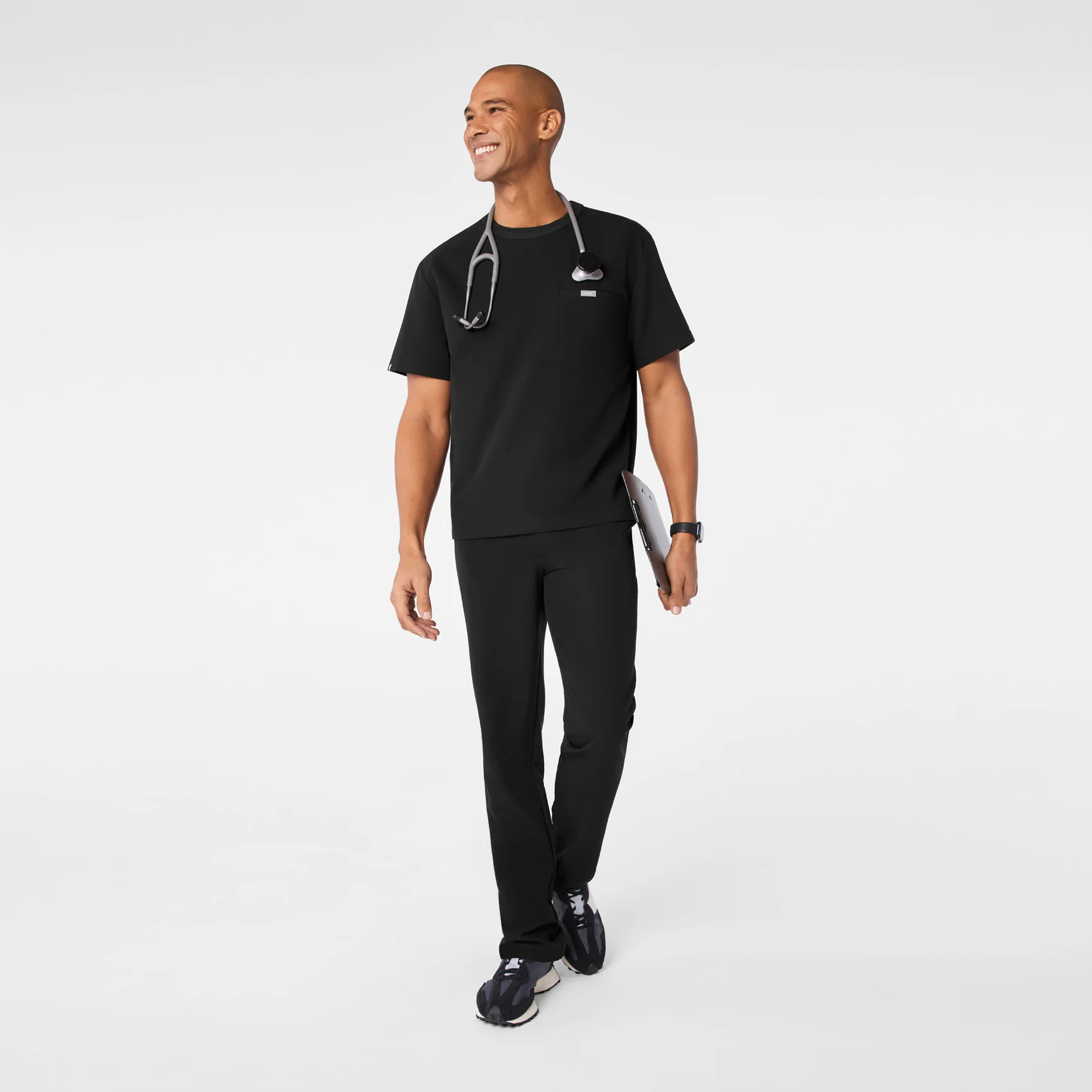 men's Black Easton Relaxed - Crewneck Scrub Top - Image 2