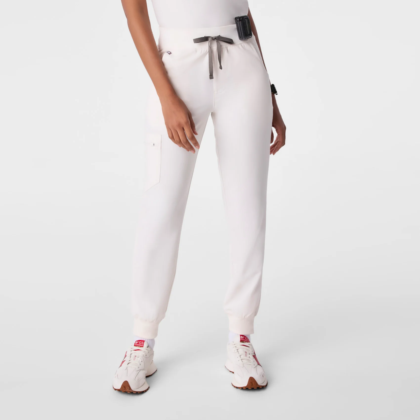 women's Off White High Waisted Zamora - Petite Jogger Scrub Pant™
