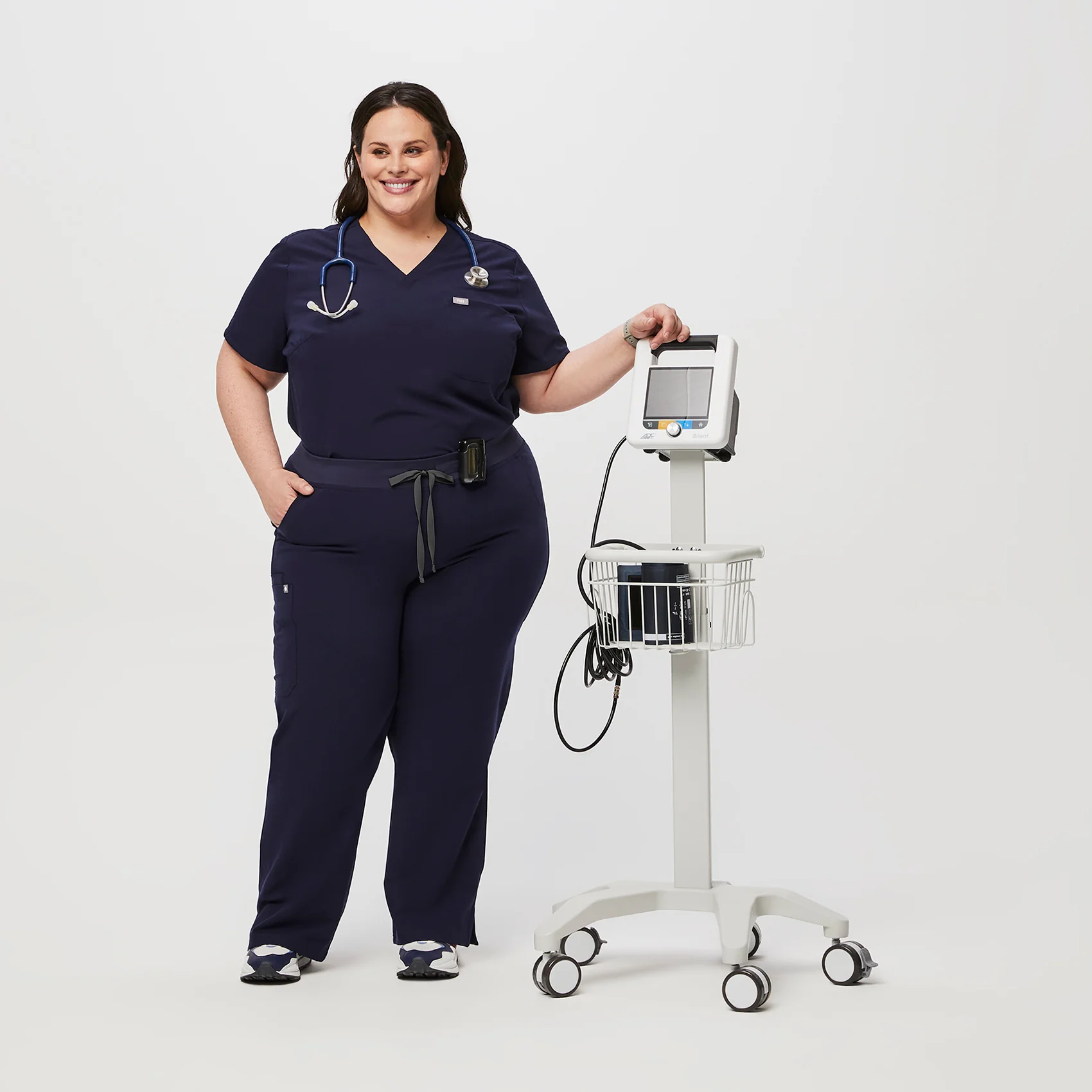 women's Navy Kade™ - Cargo Scrub Pants (3XL - 6XL) - Image 2