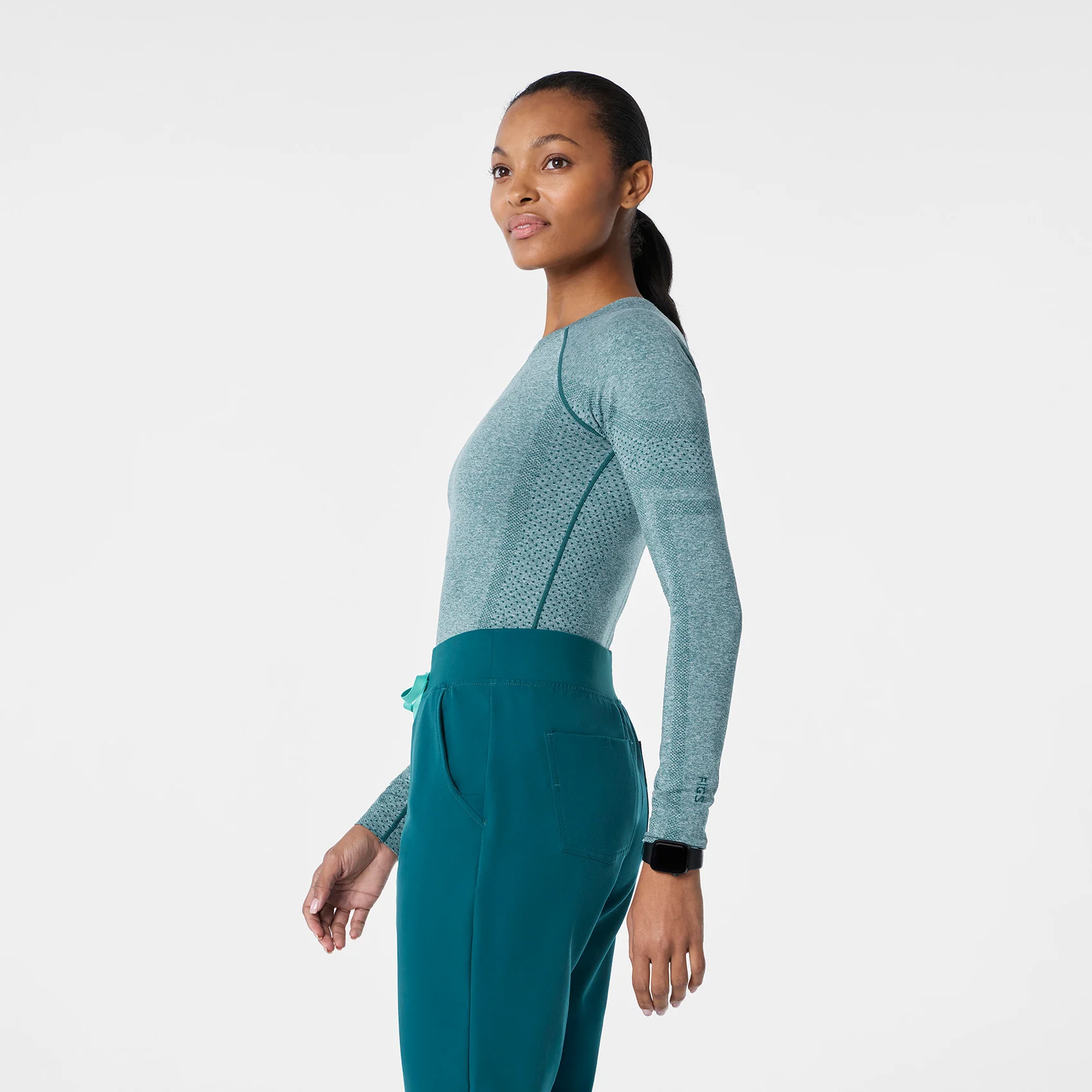 women's Caribbean Blue Salta Seamless - Longsleeve Underscrub - Image 3