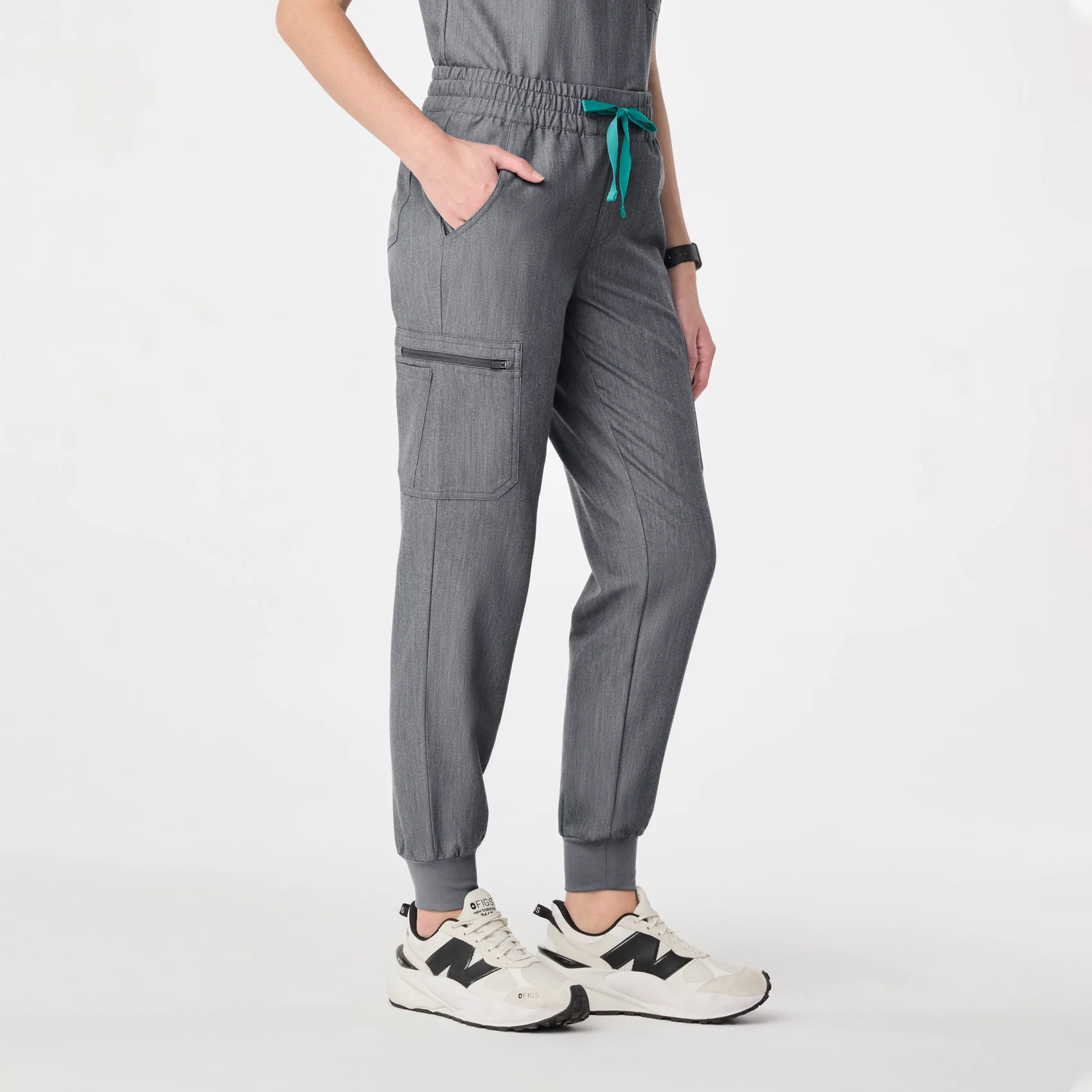 women's Graphite Uman Relaxed - Petite Jogger Scrub Pant - Image 3